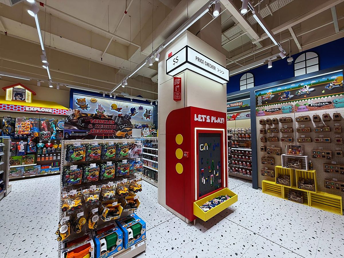 Let's Play kiosk